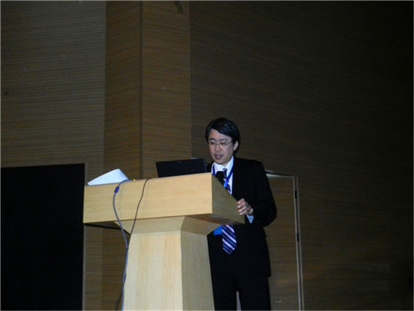 Imanishi教授作大会特邀报告