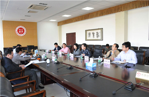 自治区人力资源与社会保障厅副厅长彭来锁来伟德官网调研